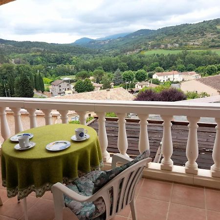 Chez Bernard Et Rosina Bed and Breakfast Espéraza Εξωτερικό φωτογραφία